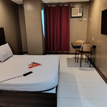 Hotel Sogo Malate Манила Экстерьер фото