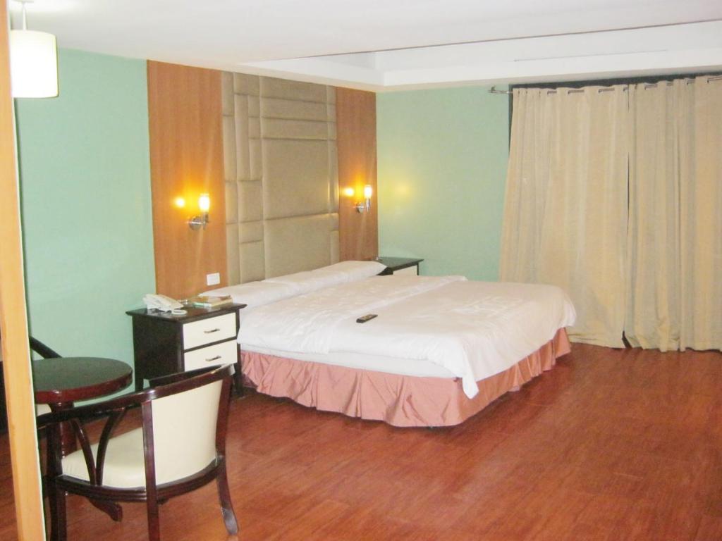 Hotel Sogo Malate Манила Номер фото