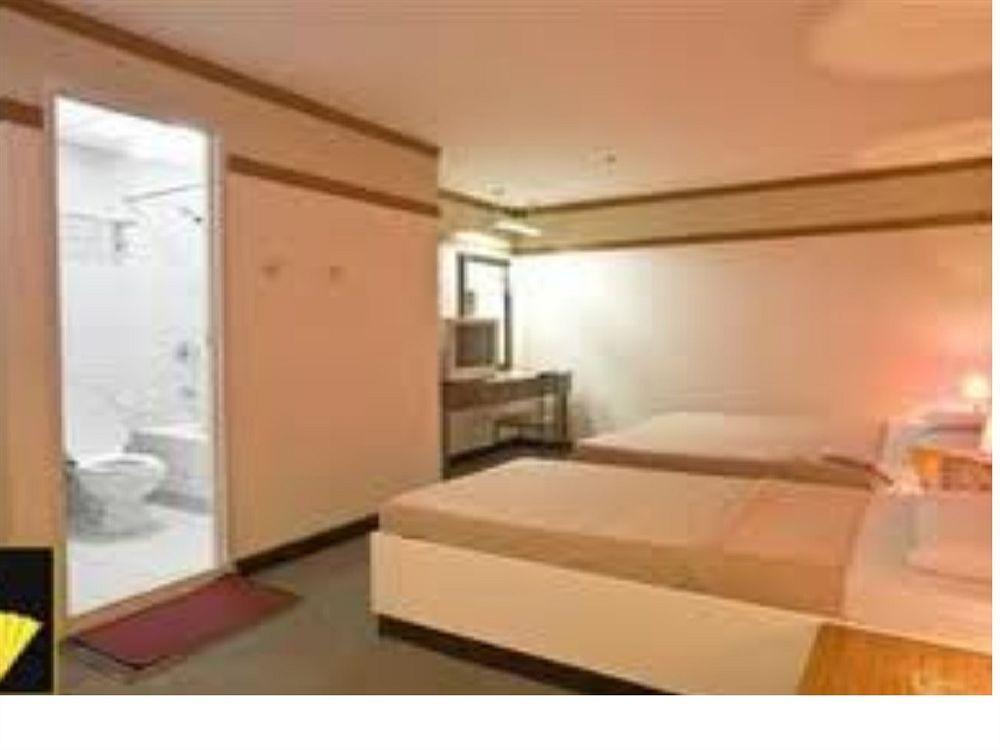 Hotel Sogo Malate Манила Экстерьер фото
