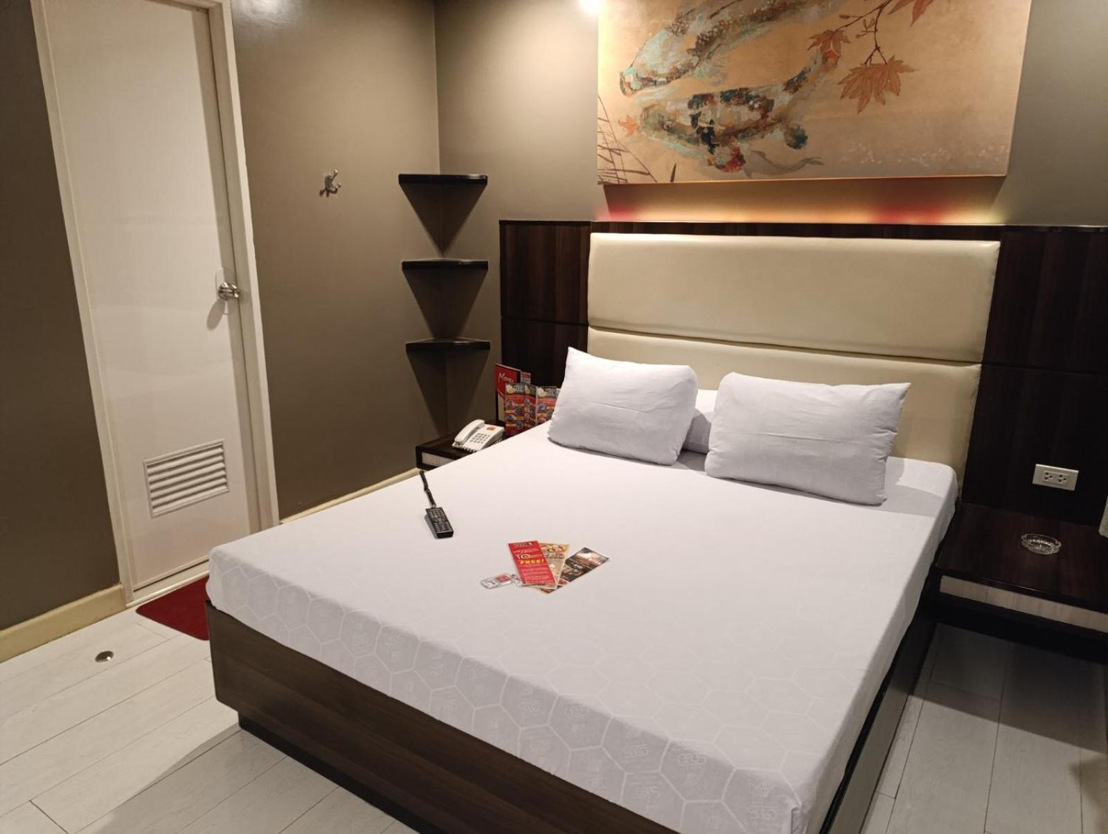 Hotel Sogo Malate Манила Экстерьер фото
